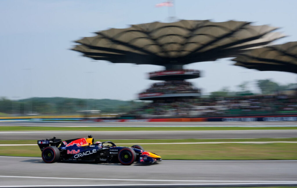 Formula 1: Στην pole position του Μπαχρέιν ο Φερστάπεν