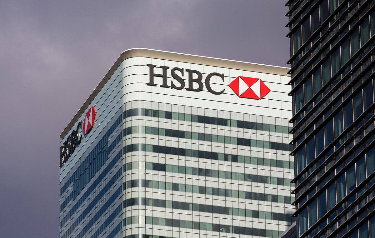 Η HSBC αντικαθιστά εργαζομένους με τεχνητή νοημοσύνη
