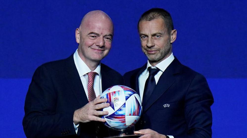Η UEFA δυσκολεύεται να βρει υποψήφιο αντίπαλο του Ινφαντίνο στις εκλογές της FIFA