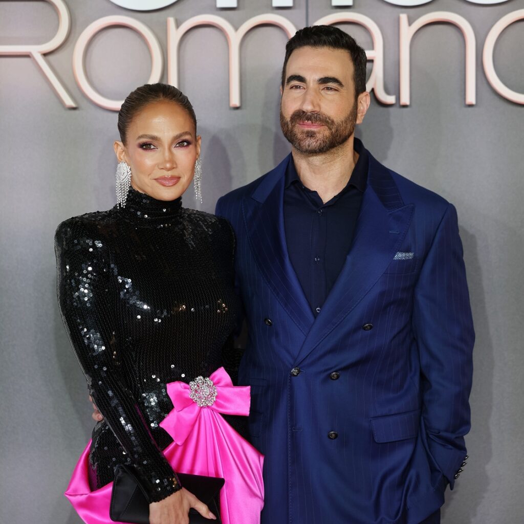 Jennifer Lopez: Φήμες για ειδύλλιο με τον Brett Goldstein