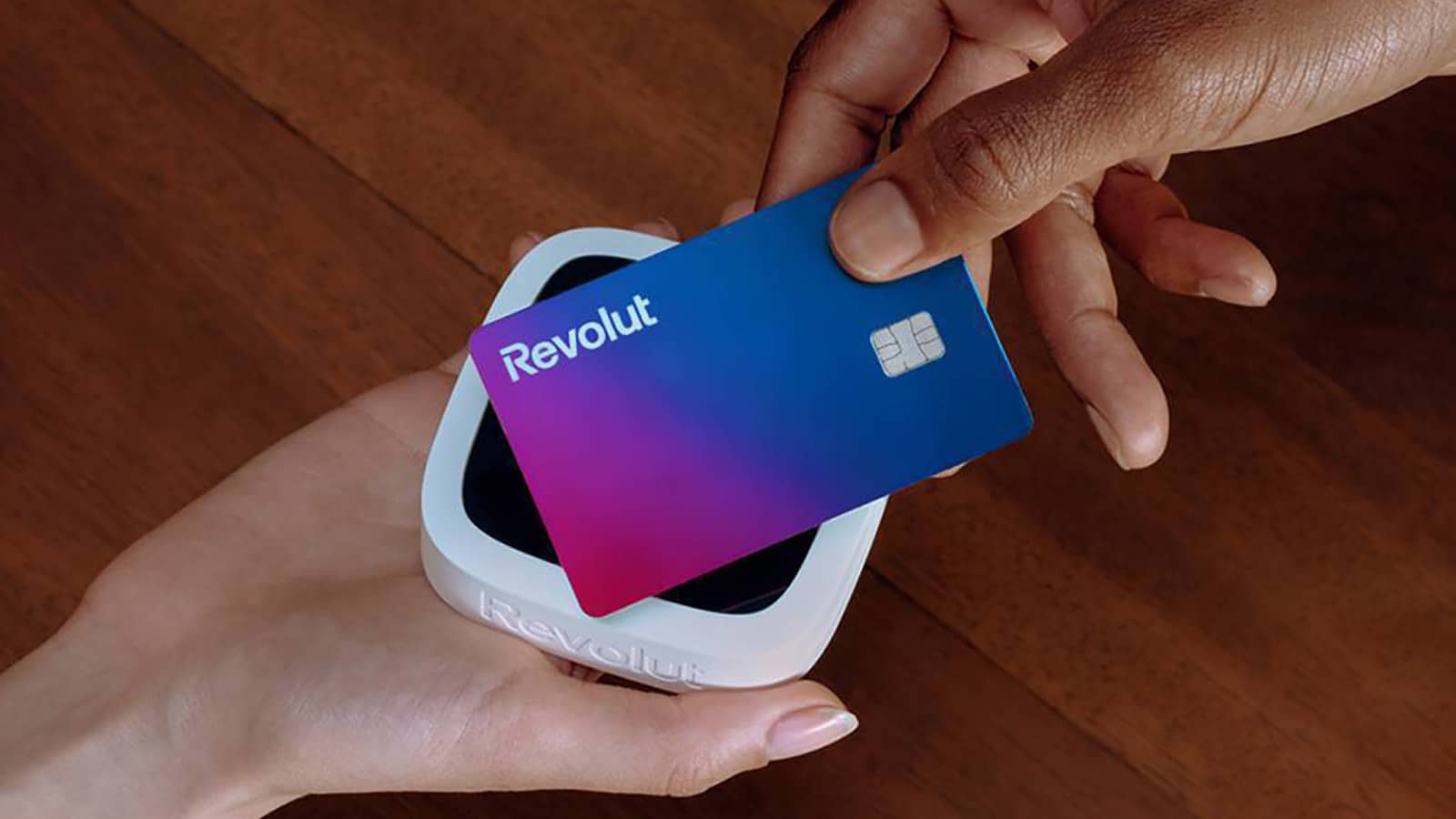 Βλάβη στο Google Cloud «έριξε» Revolut και τράπεζες