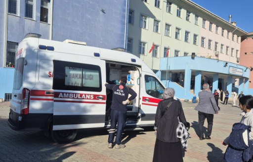 Τουρκία: Επίθεση με μαχαίρι σε γυμνάσιο – Επτά μαθήτριες τραυματίστηκαν