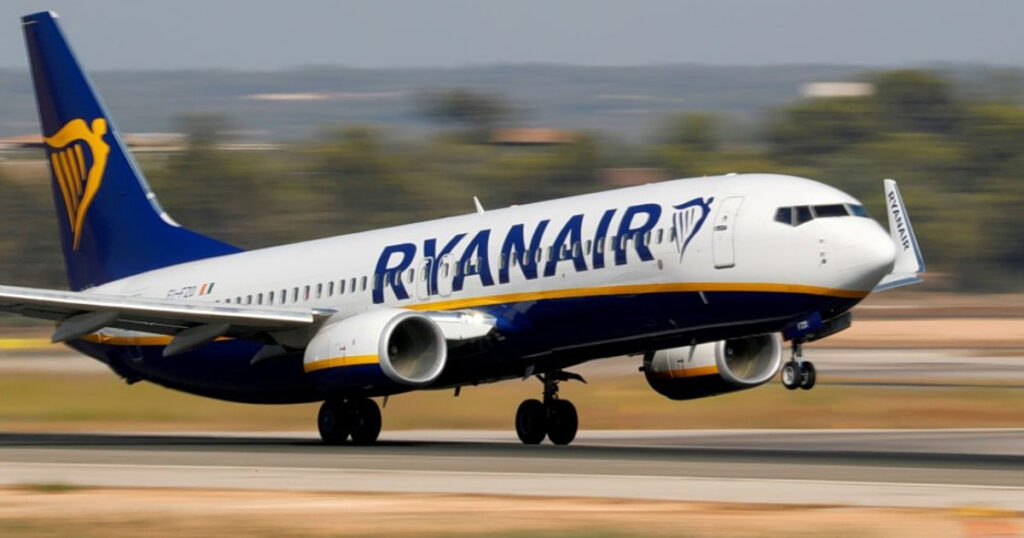 Ryanair: «Αδειάζει» τη βάση της στη Θεσσαλονίκη – Τι θα απογίνουν οι 200 εργαζόμενοι, «μαχαίρι» στις πτήσεις