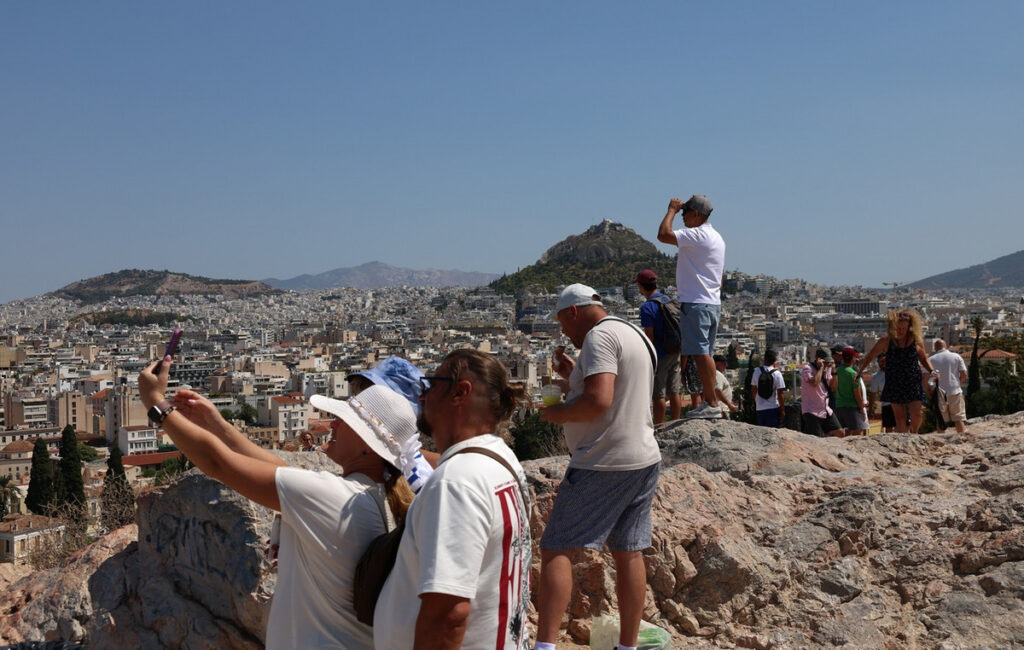 Best Agers: Η νέα τουριστική αγορά που βάζει την Ελλάδα πιο δυνατά στα προγράμματα των tour operators