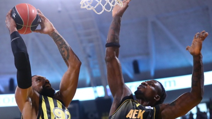 «Άνοιξε» λογαριασμό ο Άρης: 88-58 την ΑΕΚ – BINTEO