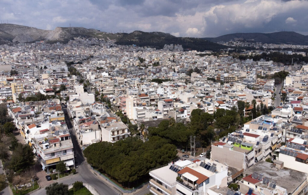 Τι αγοράζεις με 1 εκατ. ευρώ στην Αττική – Νεόδμητο μινιμαλιστικό στη Ριβιέρα ή 450 τ.μ. στην Εκάλη;