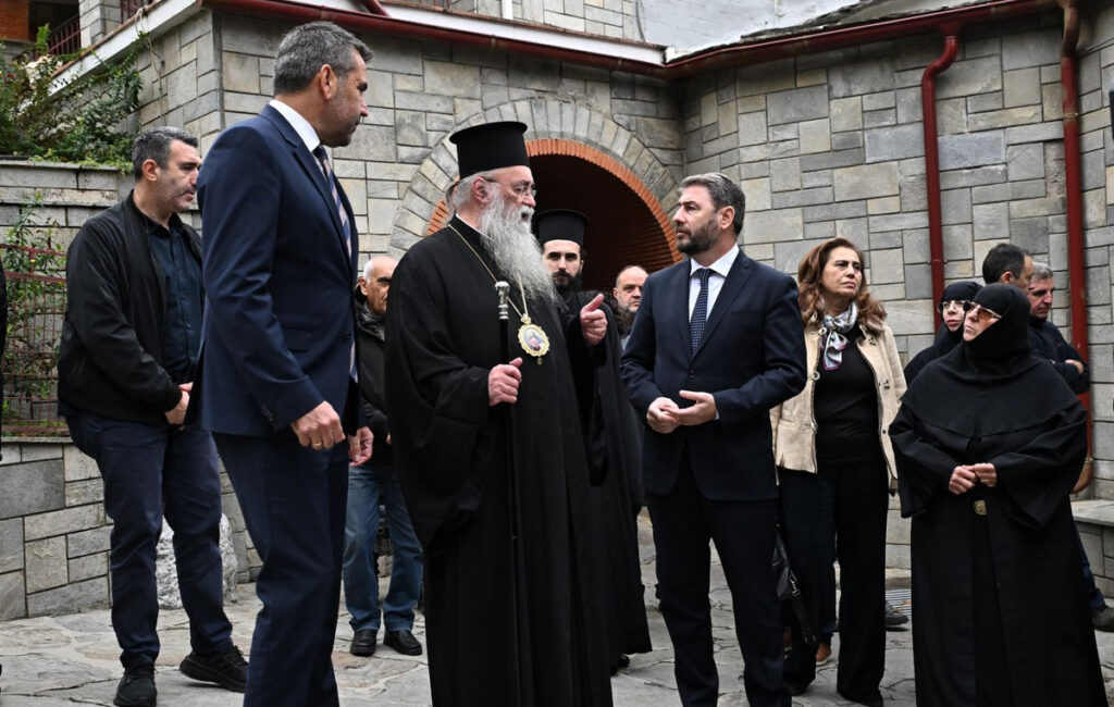Στην Παναγία Εικοσιφοίνισσα ο Νίκος Ανδρουλάκης – Στο επίκεντρο η επιστροφή των ιστορικών κειμηλίων