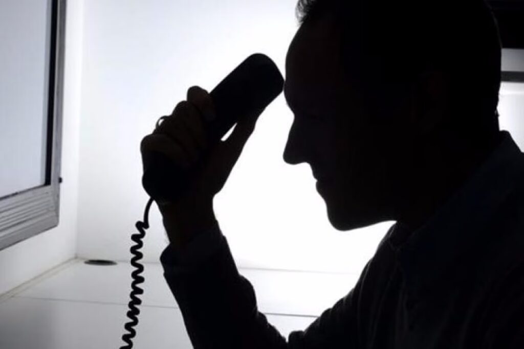 Κρήτη: Το απίθανο ψέμα που επιστράτευσαν απατεώνες για να «γδύσουν» 90χρονη – Πώς της πήραν 15.000 ευρώ