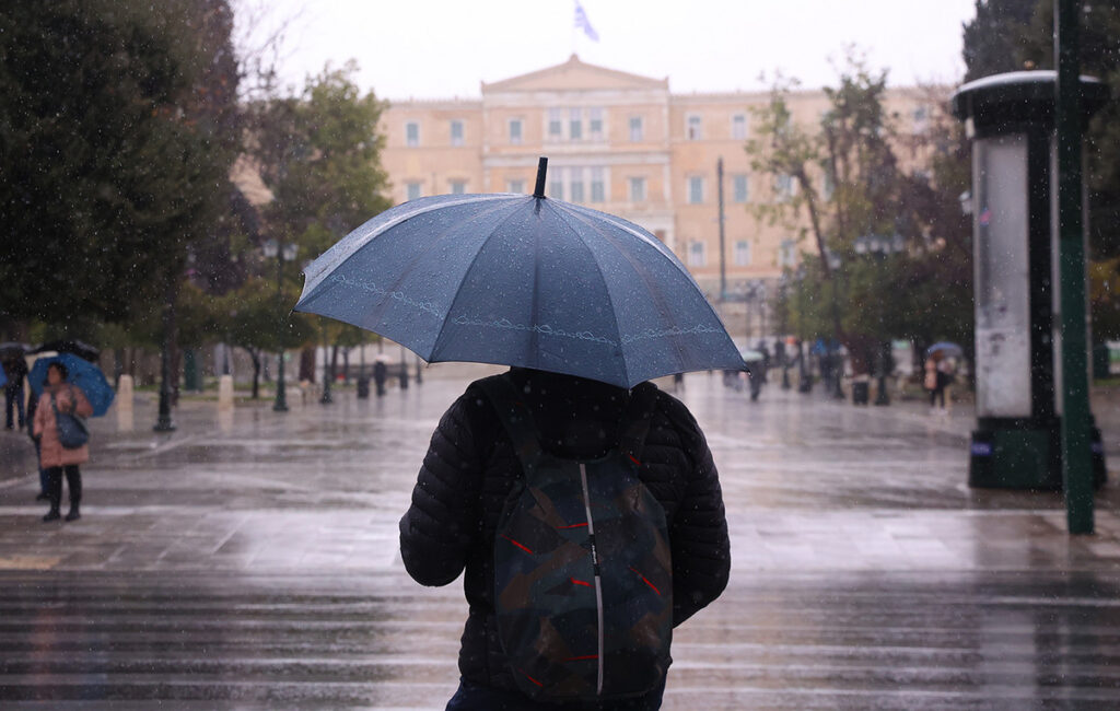 Πού θα βρέχει τις επόμενες ώρες: Αναβαθμίστηκε το έκτακτο δελτίο της ΕΜΥ