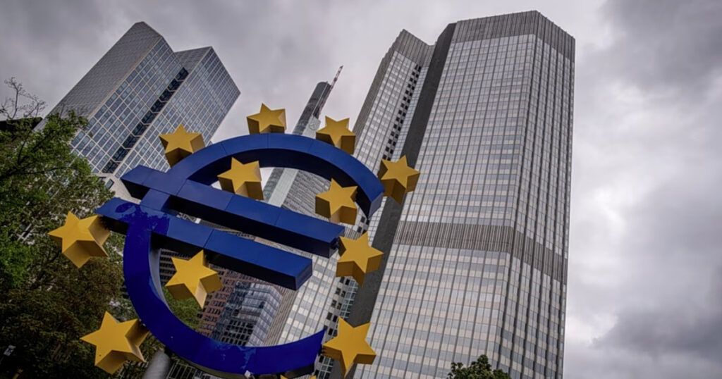 UBS: Προς αύξηση επιτοκίων η Ευρωπαϊκή Κεντρική Τράπεζα το Δεκέμβριο