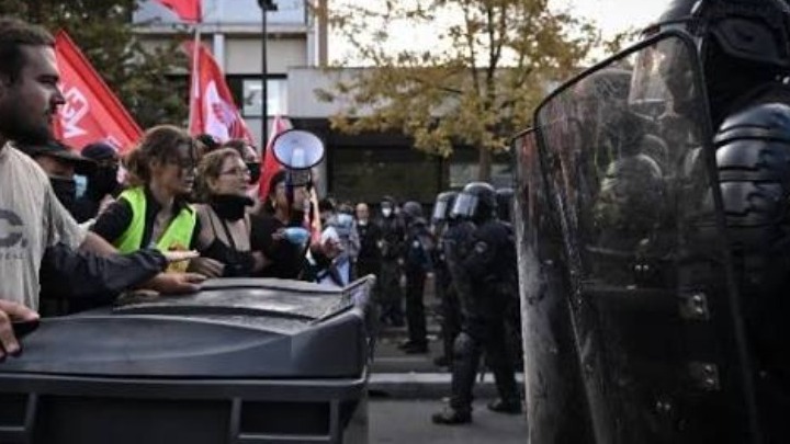 Μαθητικές κινητοποιήσεις στη Γαλλία: Σχεδόν 2.000 προσαγωγές, πάνω από 300 τραυματίες – Οι αποκλεισμοί εξαπλώνονται σε πανεπιστήμια