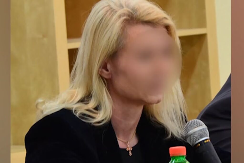 Υπόθεση Μαζωνάκη: Αυτό είναι το προφίλ της 56χρονης γιατρού της Καρνεάδου – Από χειρουργός μαιευτήρας μέχρι… ψυχολόγος