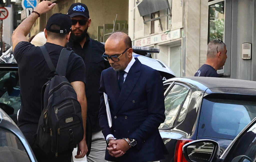 Ο γιατρός του Γιώργου Μαζωνάκη παλεύει να αποστασιοποιηθεί από την 56χρονη – Οι μαρτυρίες που τον καίνε