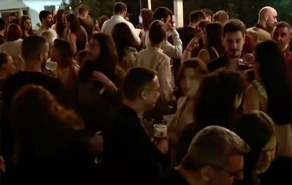 Γιατί κλείνουν τις επόμενες ημέρες «Moυριά» και «Χοροστάσιο», δύο τοπόσημα στο κέντρο της Αθήνας