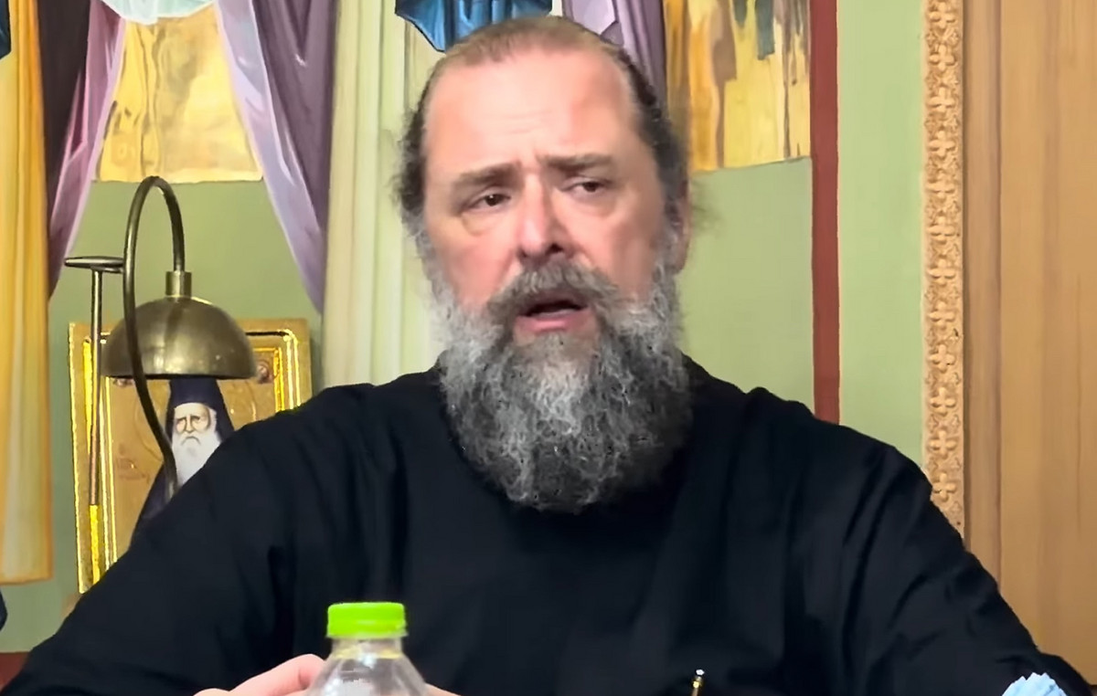 Ο Μητροπολίτης Θεσσαλονίκης, Φιλόθεος, τραγούδησε το «Στο ‘πα και στο ξαναλέω» στο Άγιο Όρος – Το ξεχωριστό στιγμιότυπο με μοναχούς