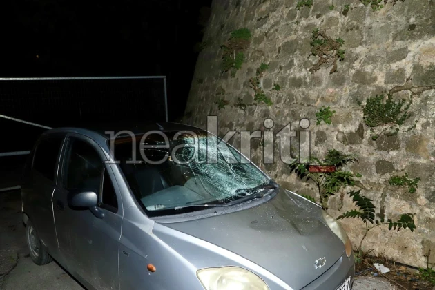 Κρήτη: Άνδρας έπεσε στο κενό από το άγαλμα του Βενιζέλου στο Ηράκλειο