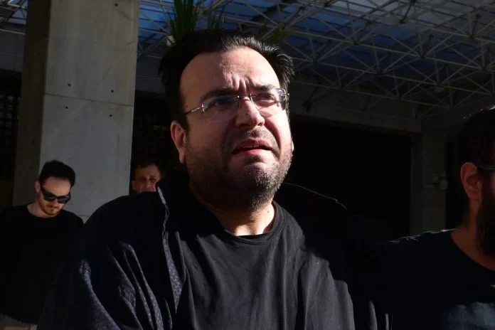 Πώς «έτρωγαν» τις ασφαλιστικές εισφορές σε πολυτελή βίο και στα στοιχήματα – Νέα στοιχεία για το κύκλωμα απάτης με τον Φ. Καμπούρη