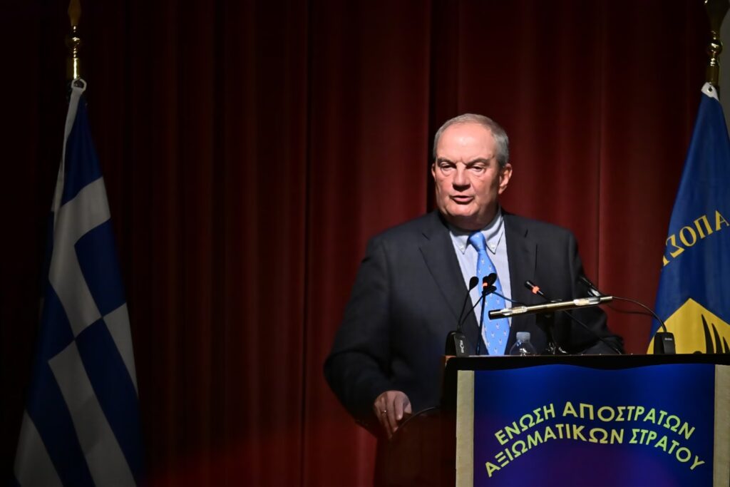 Μετασεισμικές δονήσεις στη ΝΔ ύστερα από την κριτική Καραμανλή