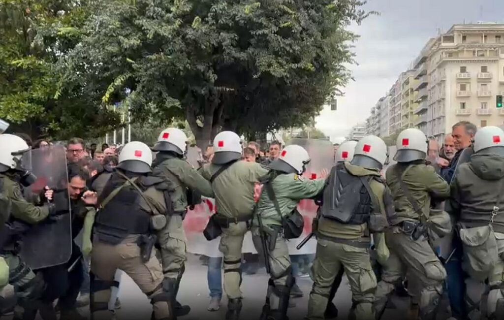Ένταση, χημικά και 6 προσαγωγές στο κέντρο της Θεσσαλονίκης με αφορμή εκδήλωση του Κασιδιάρη σε ξενοδοχείο της πόλης