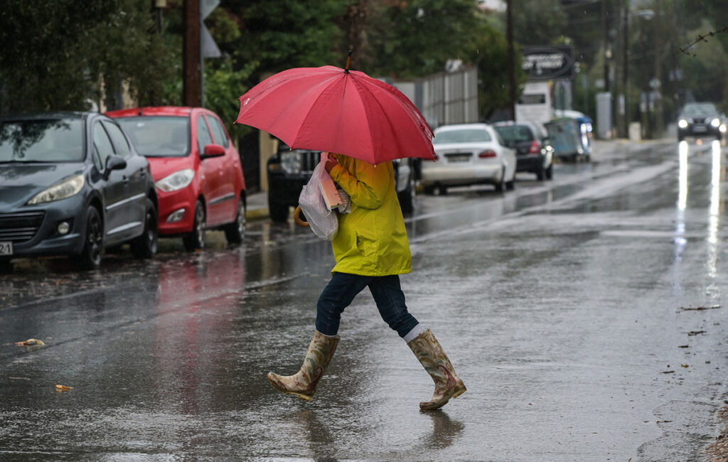 Αγριεύει ο καιρός με βροχές και καταιγίδες την 28η Οκτωβρίου – Σε «Red Code» 9 περιοχές της χώρας