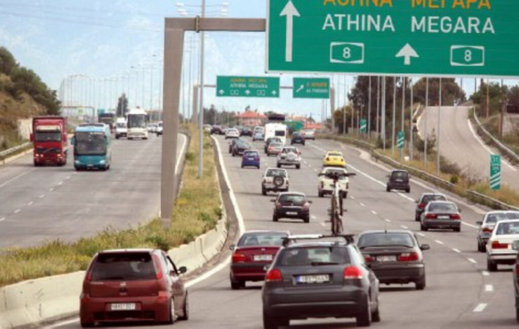 Έκτακτα μέτρα της Τροχαίας και απαγόρευση κίνησης φορτηγών στα εθνικά δίκτυα για την 28η Οκτωβρίου