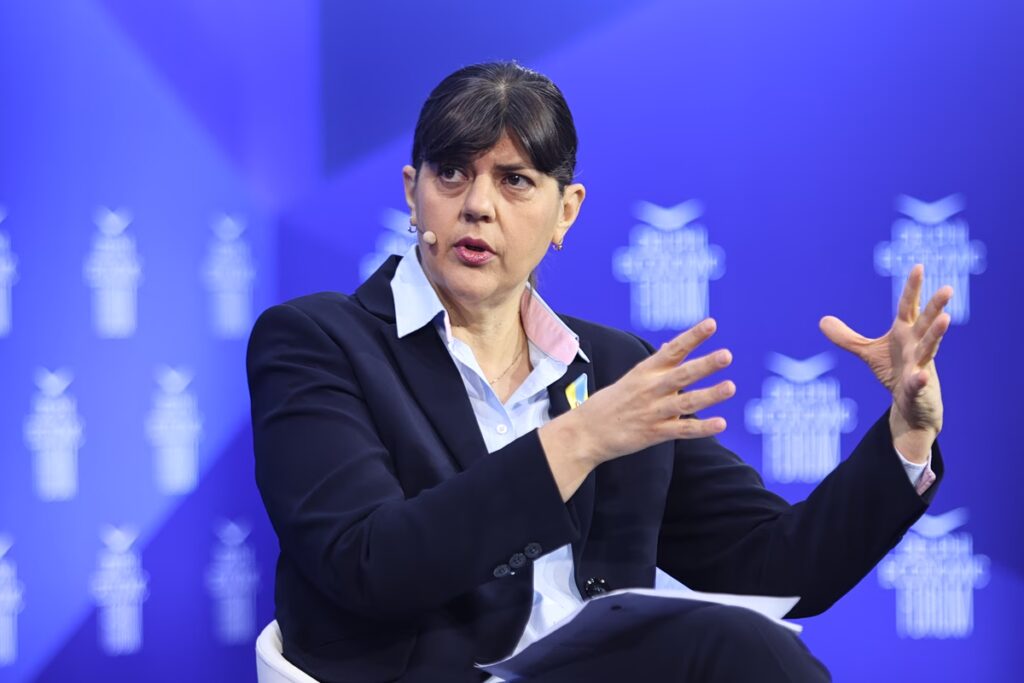 «Κεραυνοί» Κοβέσι: Η Ευρ. Εισαγγελία κινδυνεύει να εξοντωθεί σιωπηρά, επειδή κάνει τη δουλειά της – Το καρφί στην κυβέρνηση Μητσοτάκη