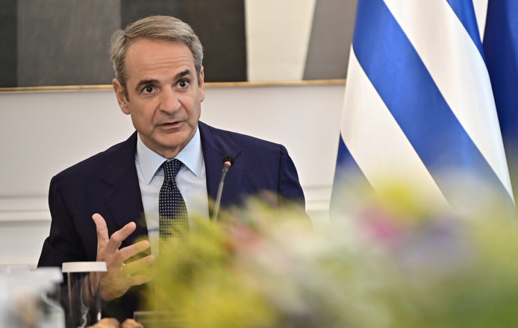 Στήριξη με μέτρο, ευρωπαϊκή ευελιξία και μήνυμα Μητσοτάκη προς τους υπουργούς του – Οι τέσσερις κυβερνητικές παρεμβάσεις στην ενεργειακή καταιγίδα