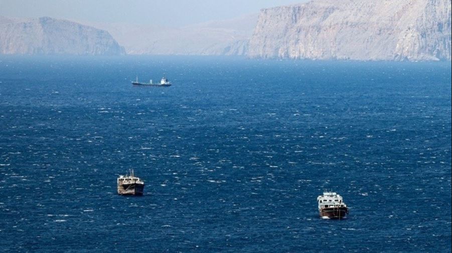 Ορμούζ: Χτυπήθηκε LNG ελληνόκτητο πλοίο – Καλά στην υγεία τους οι 30 ναυτικοί