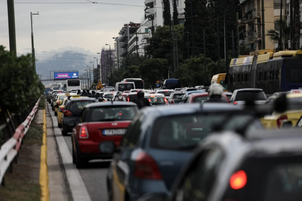 Τέλη κυκλοφορίας 2027: Έως 31 Δεκεμβρίου η πληρωμή – Τι ισχύει για τις καθυστερήσεις