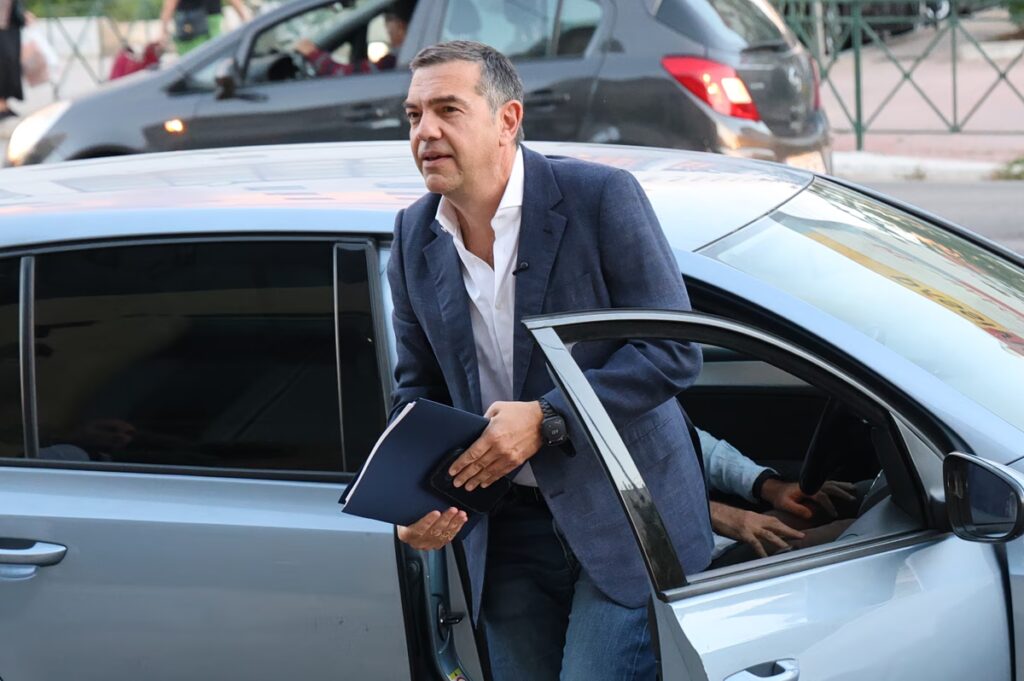 Αλέξης Τσίπρας: Χτίζει πολιτικές συμμαχίες, γκρεμίζει τα αφήγημα Μητσοτάκη και ανησυχεί για τις δηλώσεις Ρούμπιο