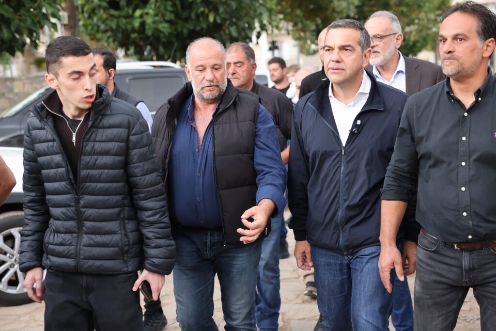 Αλ. Τσίπρας: Εμείς θα είμαστε με τους καθημερινούς ανθρώπους και ας ενοχλούμε την εξουσία
