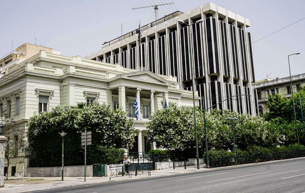 Ταξιδιωτική οδηγία του ελληνικού ΥΠΕΞ μετά το χτύπημα στη Σαουδική Αραβία: Αποφύγετε τις μετακινήσεις προς τη χώρα αυτή
