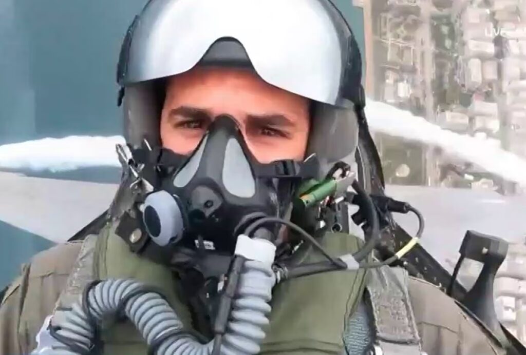 Το μήνυμα του πιλότου του F16: «Μία λέξη αλλάζει την Ιστορία. Για τους Έλληνες αυτή η λέξη είναι το ΟΧΙ»