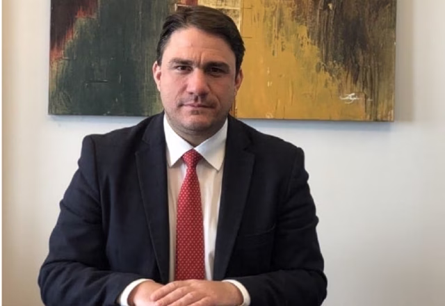Τσουκαλάς: Πίσω από τους πανηγυρισμούς Μητσοτάκη για τη Μονή Σινά προκύπτουν ερωτήματα – Να δημοσιευτεί το κείμενο της συμφωνίας